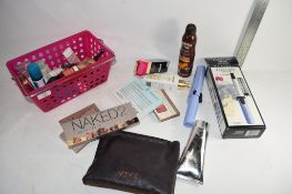 BOX CONTAINING MAKE UP ITEMS