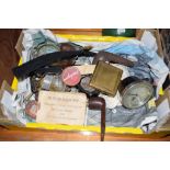 BOX CONTAINING METAL WARES ETC INCLUDING A SMITHS CAR CLOCK, SMALL ENGLISH ITALIAN DICTIONARY FOR