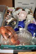 TRAY CONTAINING CERAMIC AND OTHER ITEMS, KITCHEN WARES, BLUE BOWLS ETC AND GLASS VASE