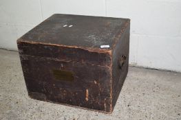 VINTAGE WOODEN STORAGE CASE MOUNTED WITH HANDLES AND INSET RETAIL LABELS FOR THE GOLDSMITHS &