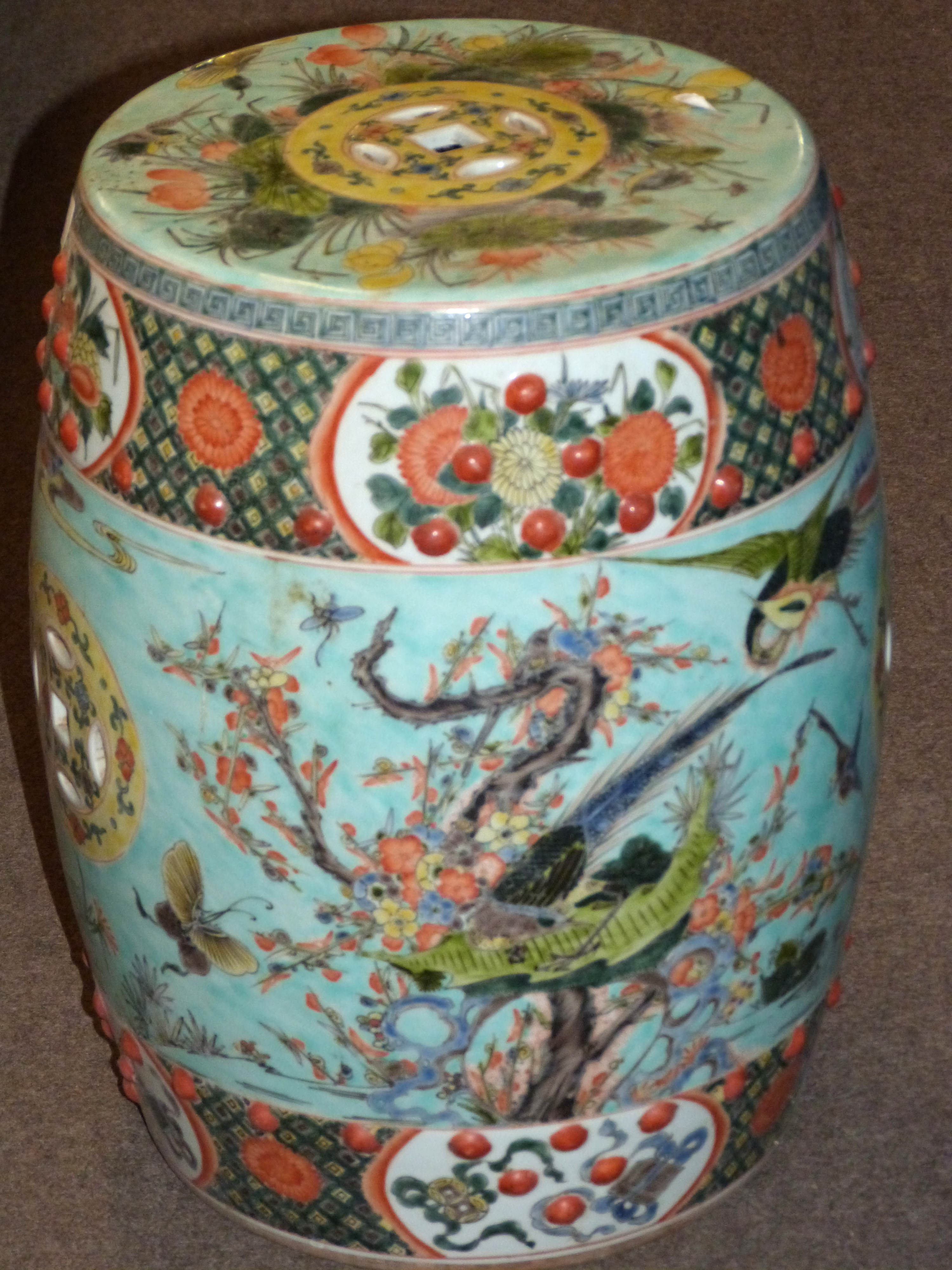 Chinese porcelain garden seat with polychrome decoration of birds amongst foliage with panels - Image 2 of 3