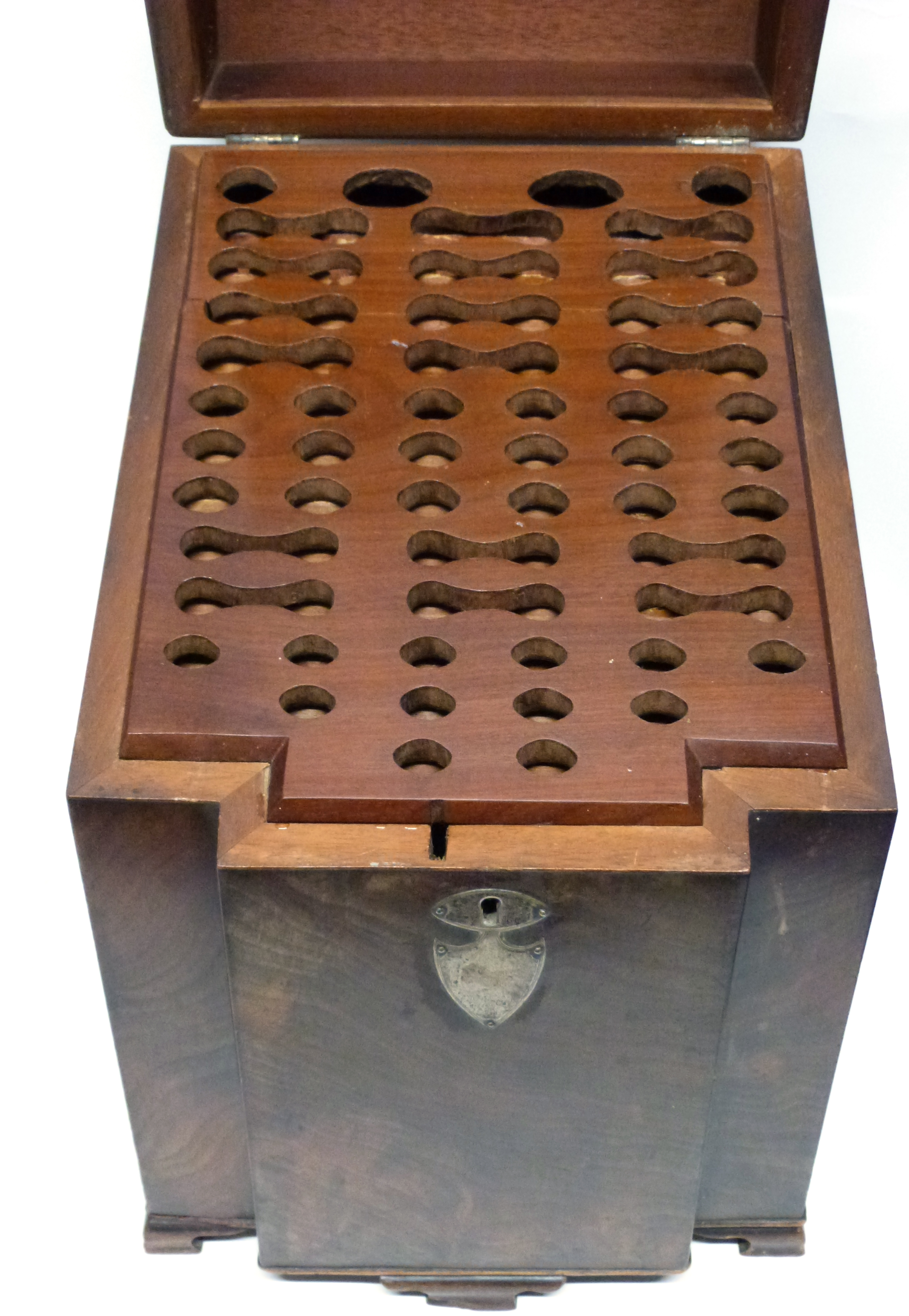 19th century sloping mahogany knife box with shield escutcheon and original fittings to interior, - Image 2 of 2
