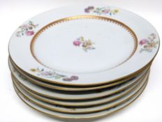 Early 19th century set of Davenport plates decorated in Chinese export style, the reverse with