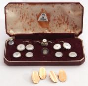 Mixed Lot: pair of 12ct back and front cufflinks, together with a part cased set of dress studs,