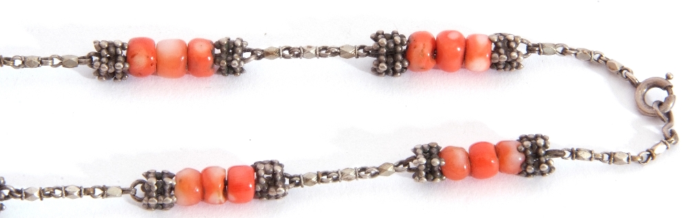 Vintage white metal and coral bead necklace, each section with three coral beads, capped with two - Image 3 of 4