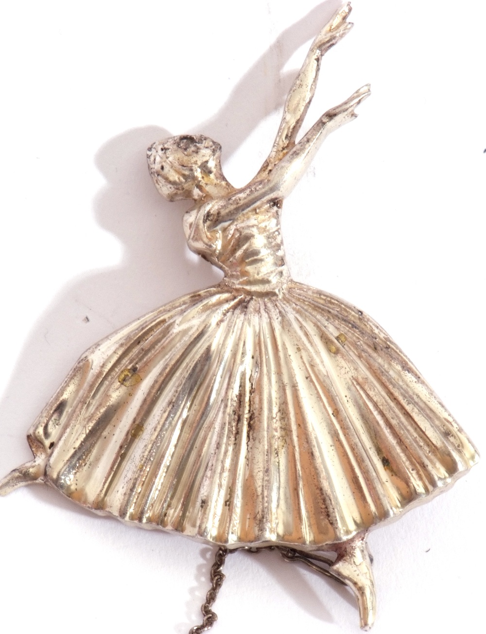 Vintage silver ballerina brooch, Birmingham 1946, well detailed with dress folds etc, regn no - Image 3 of 5