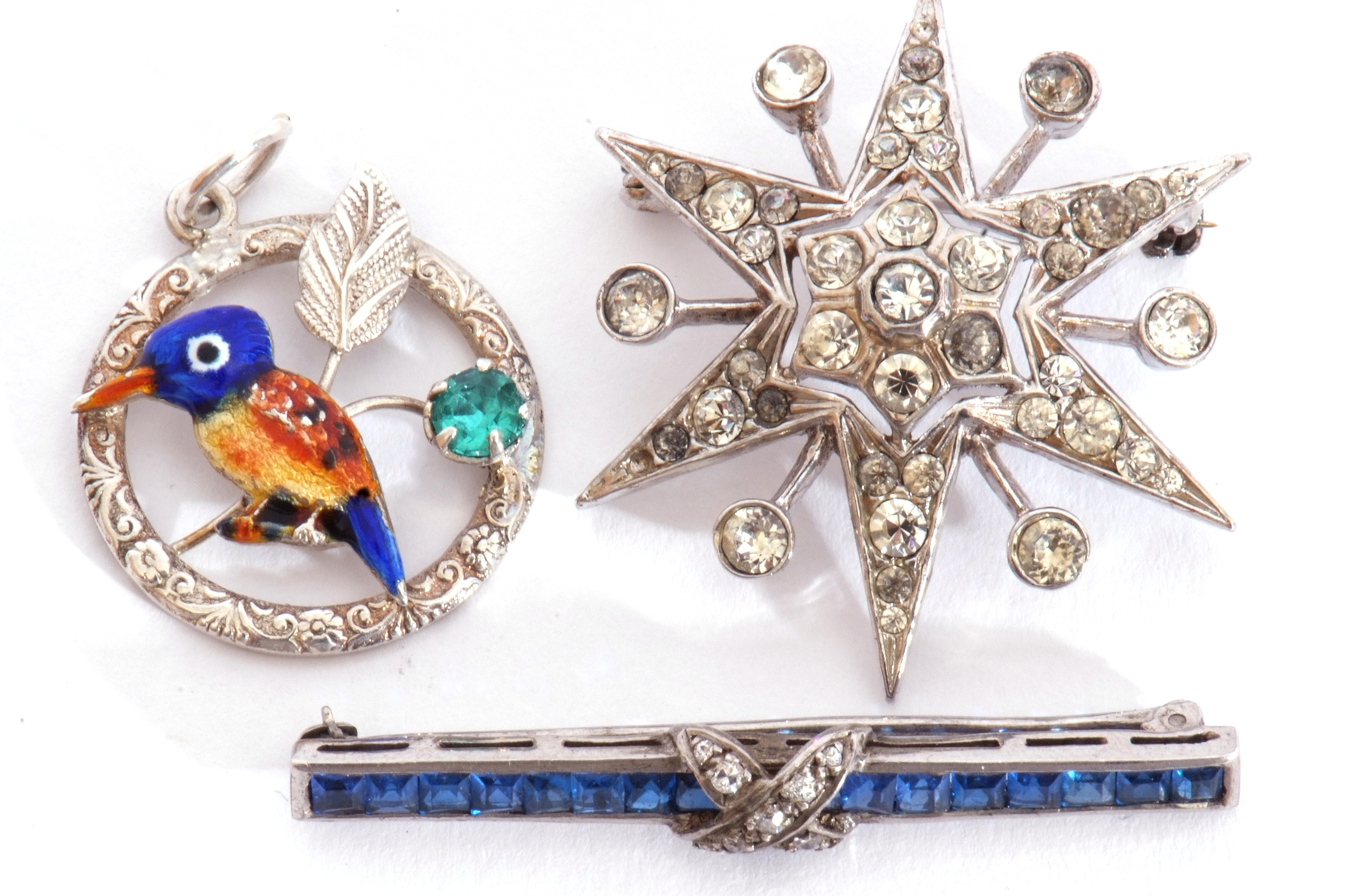 Mixed Lot: hallmarked silver and paste set star brooch, enamel decorated bird open pendant, - Image 2 of 2