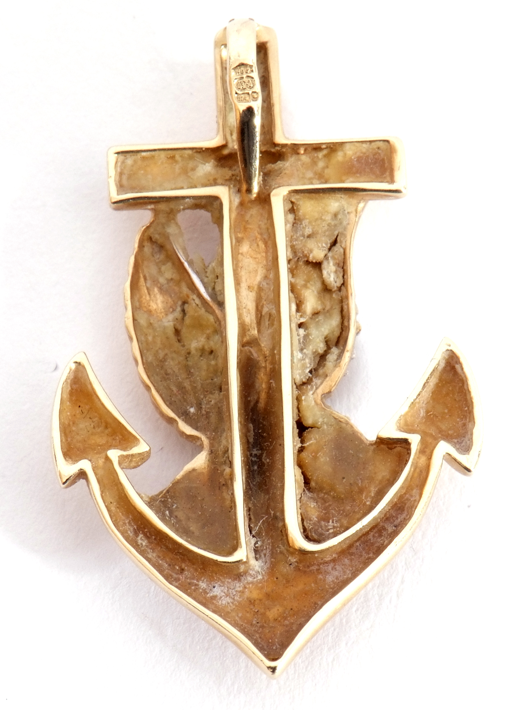 9ct gold and diamond pendant, a design featuring an anchor, an eagle with outstretched wings, - Image 3 of 5