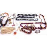 Mixed Lot: costume jewellery to include necklaces, earrings etc