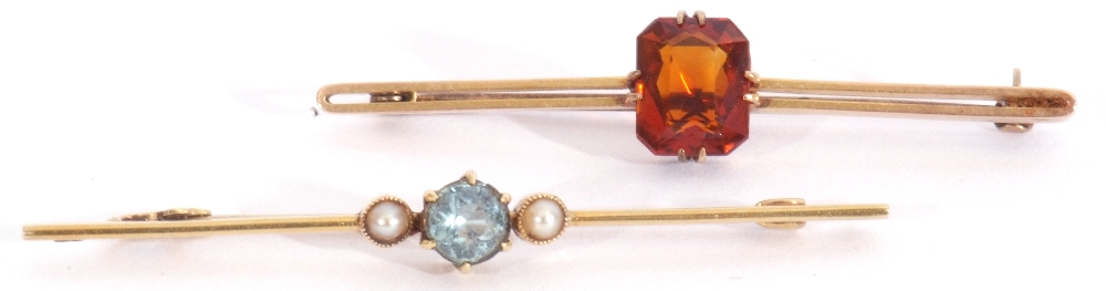Mixed Lot: two vintage 15ct stamped bar brooches, a citrine, blue stone and seed pearl example, - Image 3 of 3