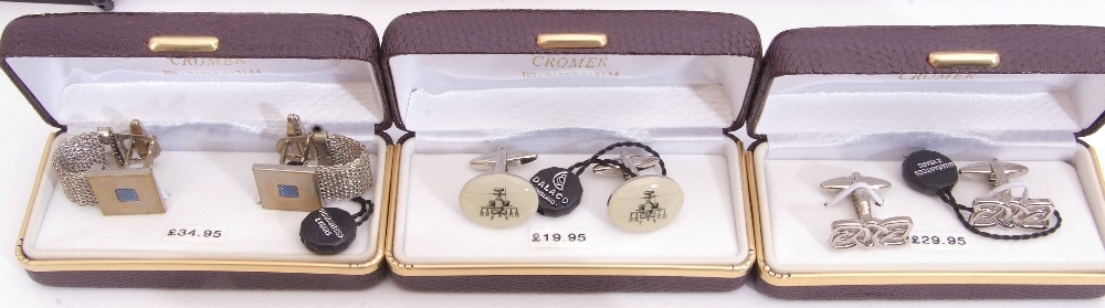 Mixed Lot: ten cased gent"s cuff links, two Masonic examples, sandstone, mother of pearl etc - Image 3 of 4