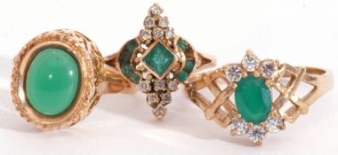 Mixed Lot: modern small emerald and diamond cluster ring, stamped 18 (one emerald missing), size F/