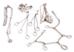 Mixed Lot: white metal jewellery to include matching bracelet, earrings, with oval shaped drops