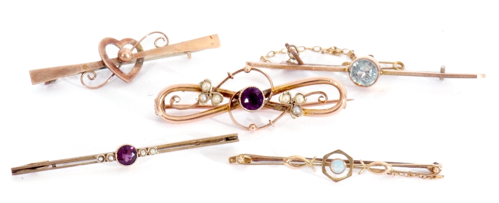 Mixed Lot: five 9ct stamped bar brooches, amethyst and seed pearl and opal etc set, 6.6gms g/w