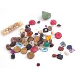 Quantity of loose stones and beads to include cubic zirconia, citrine and mainly paste examples