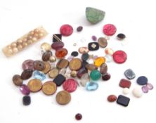 Quantity of loose stones and beads to include cubic zirconia, citrine and mainly paste examples