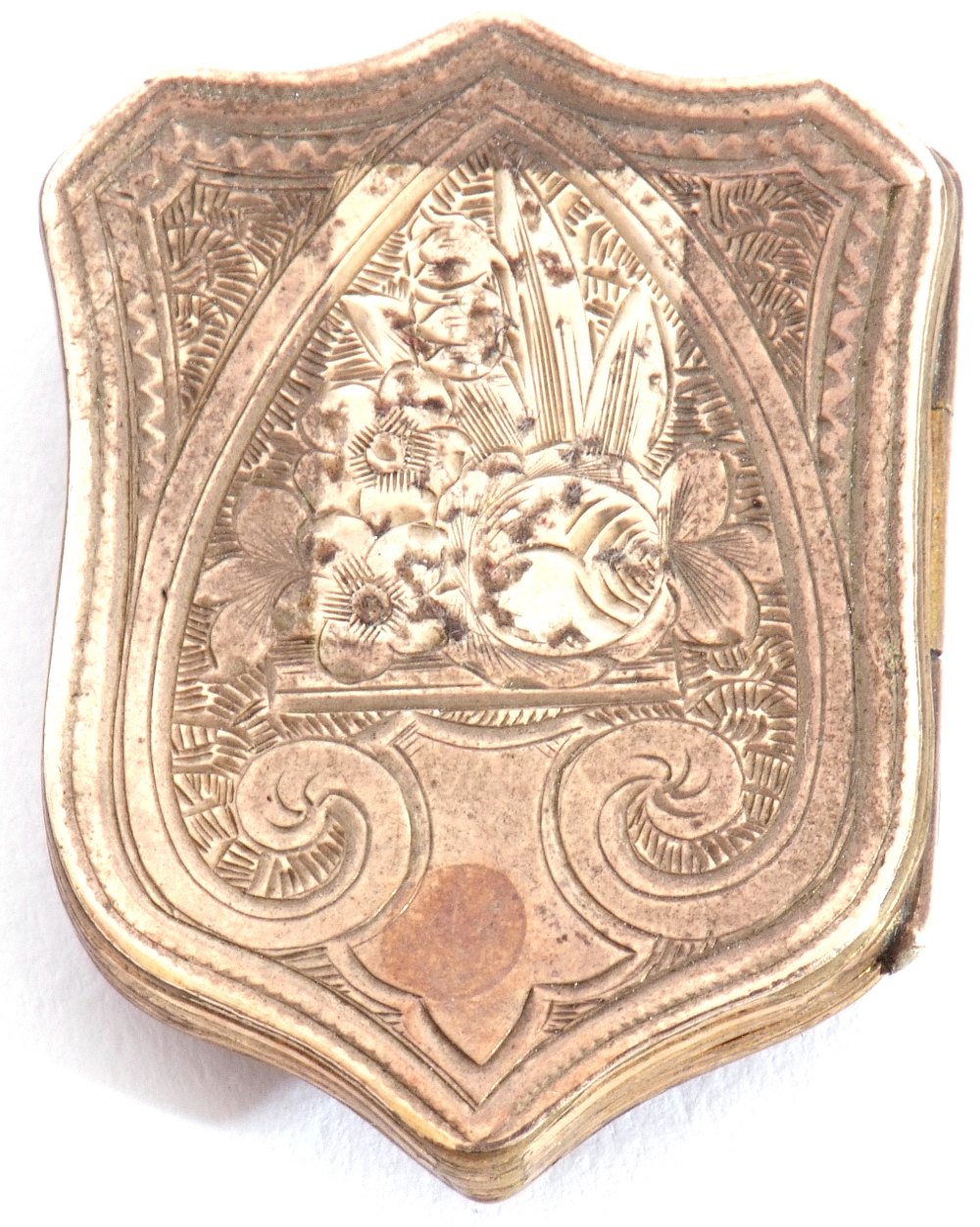 Mixed Lot: antique gilt metal Masonic locket, shield shape, the red glass panel applied with gold - Image 5 of 6