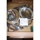 BOX CONTAINING PLATED SERVING DISHES AND TABLE NAPKINS