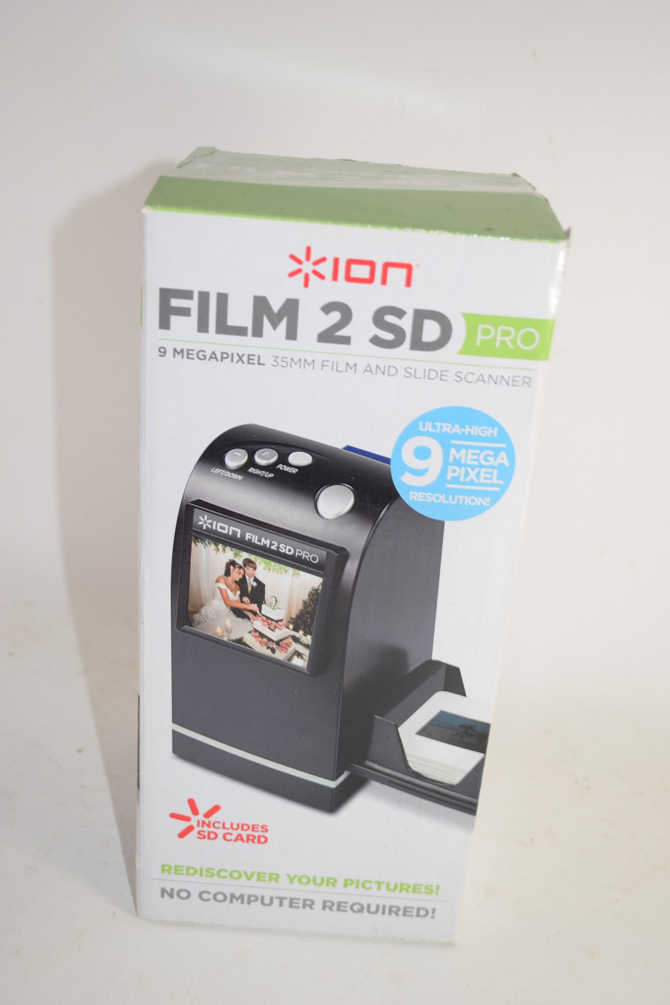 BOXED PRINTING SCANNER FOR 35MM FILM, 9 MEGAPIXEL