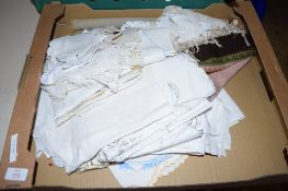 BOX CONTAINING NAPKINS AND TABLE CLOTHS