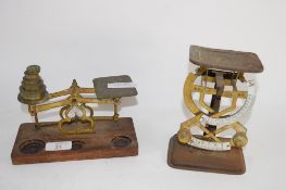 SET OF POSTAL SCALES WITH WEIGHTS