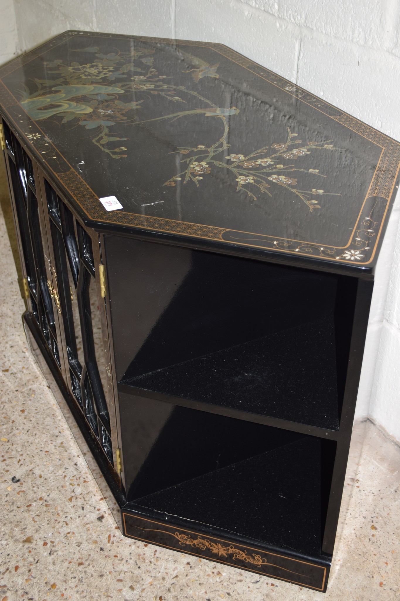 ORIENTAL STYLE CORNER TV STAND, WITH APPLIED FLORAL DECORATION, WIDTH APPROX 112CM MAX - Image 2 of 3