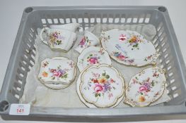 ROYAL CROWN DERBY PORCELAIN WARES IN A FLORAL PATTERN IN THE DERBY POSIES PATTERN