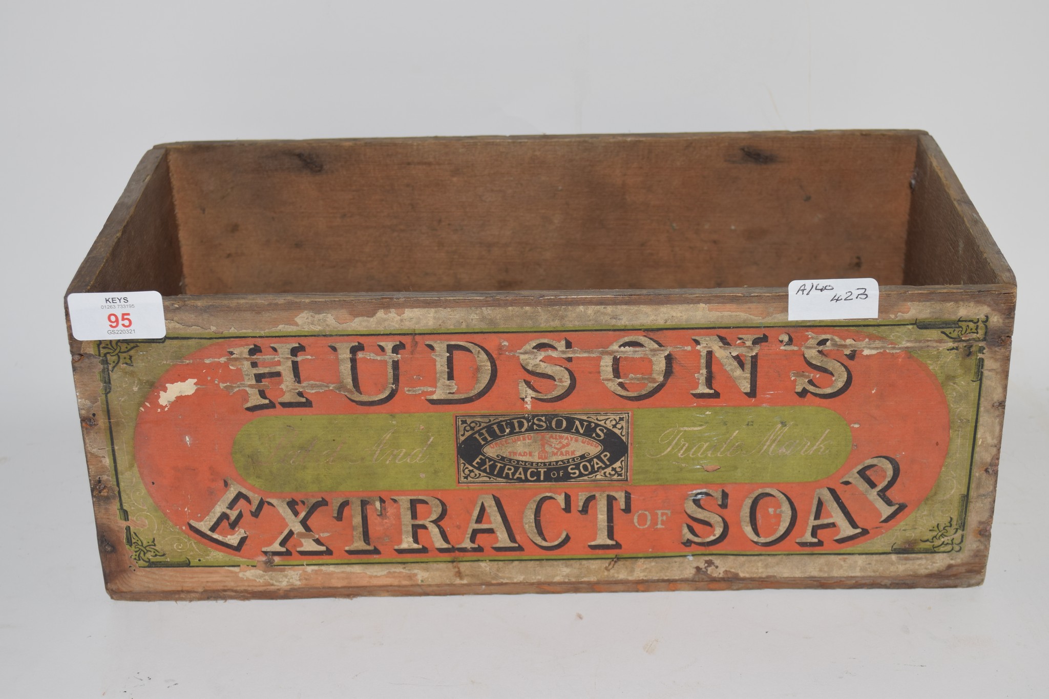 WOODEN BOX ADVERTISING HUDSONS EXTRACT OF SOAP