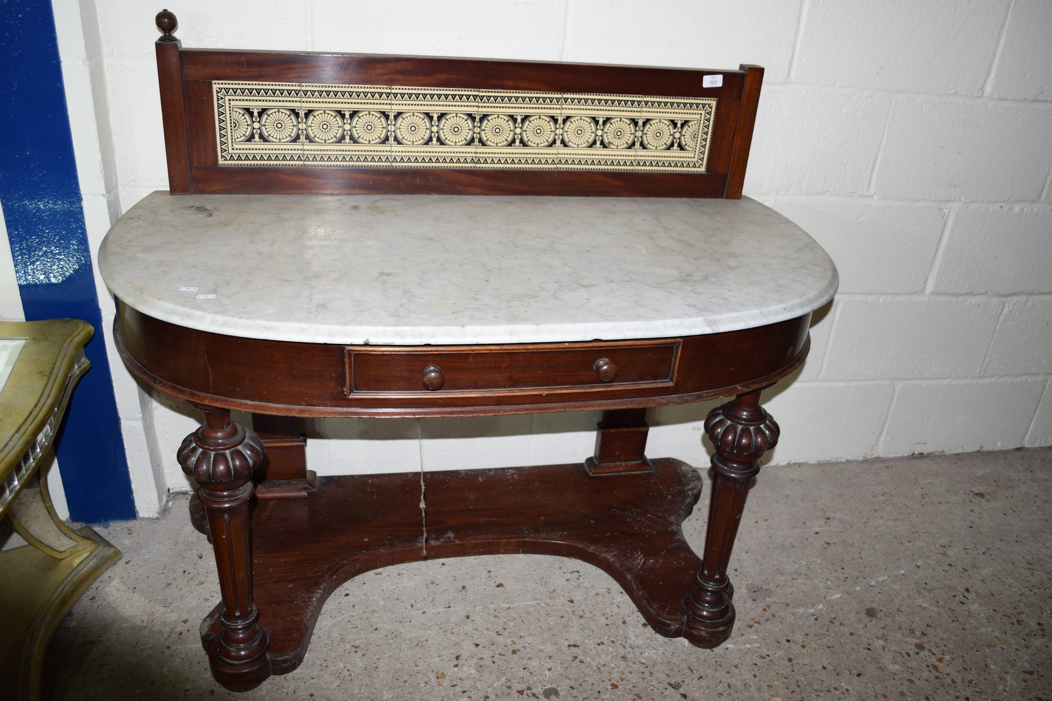 19TH CENTURY TILE BACK MARBLE TOP WASH STAND WITH ORNATELY CARVED LEGS, WIDTH APPROX 123CM MAX