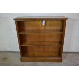 EARLY TO MID 20TH CENTURY LOW BOOKCASE, WIDTH APPROX 107CM