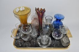 TRAY CONTAINING GLASS WARES, CARNIVAL GLASS VASE, BROWN COLOURED GLASS VASE ETC