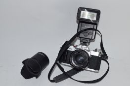 CANON CAMERA WITH FLASH