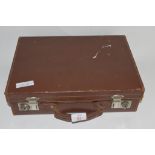 SMALL VINTAGE SUITCASE