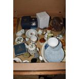 CERAMIC ITEMS, VARIOUS PIN DISHES, ROYAL COPENHAGEN, ROYAL WORCESTER COASTERS, AYNSLEY VASES ETC