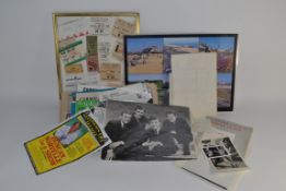 BOX OF EPHEMERA, MAINLY OF GT YARMOUTH TO INCLUDE POSTCARDS, LEAFLETS, AUTOGRAPHS ETC