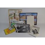 BOX OF EPHEMERA, MAINLY OF GT YARMOUTH TO INCLUDE POSTCARDS, LEAFLETS, AUTOGRAPHS ETC