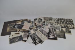 BOX CONTAINING VINTAGE POSTCARDS