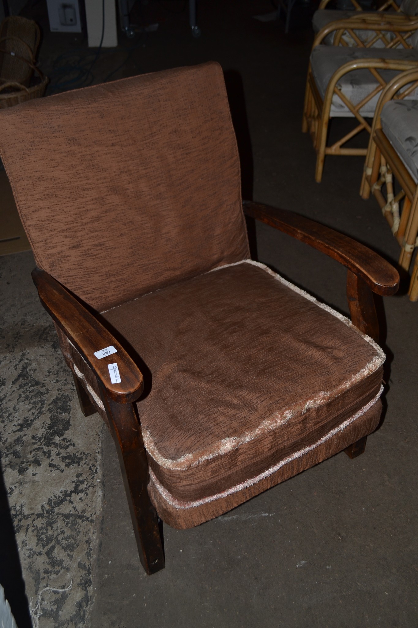 20TH CENTURY WOODEN FRAMED ARMCHAIR WITH BROWN UPHOLSTERY, 87CM HIGH