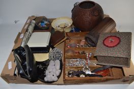 TRAY CONTAINING SUNDRIES TO INCLUDE COSTUME JEWELLERY AND STEINER BAYREUTH 8X30 BINOCULARS