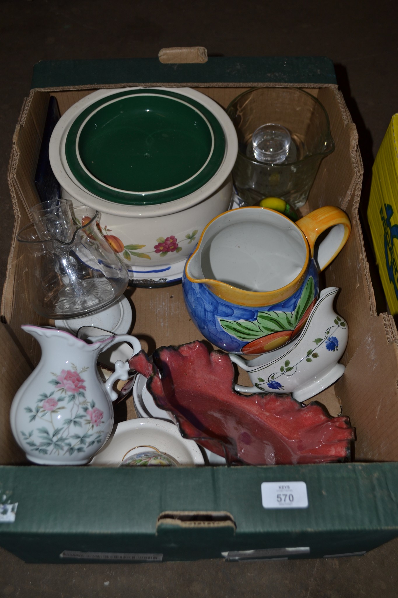 BOX CONTAINING VARIOUS CHINA TO INCLUDE HOUSE OF FRASER JUG, WHITE AND FLORAL CERAMICS ETC