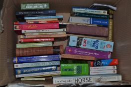 BOX OF MIXED BOOKS TO INCLUDE POCKET REFERENCE MUSIC, IN SEARCH OF SCOTLAND, ENCYCLOPAEDIA OF THE