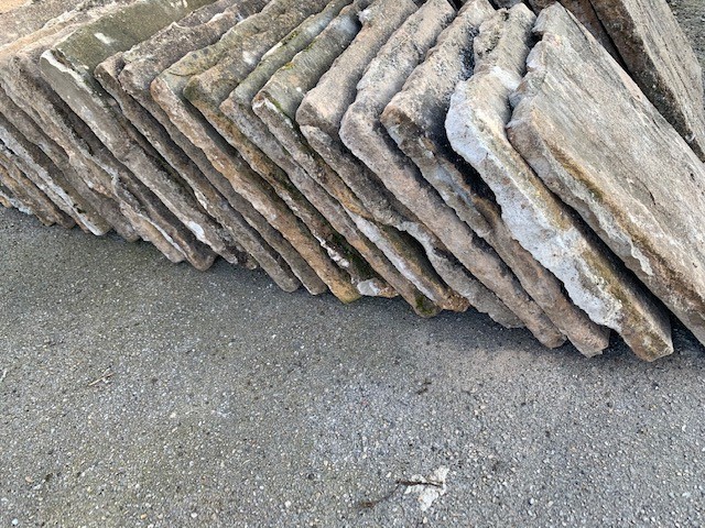 QTY MEDIUM STONE SLABS APPROX 36, SIZE APPROX 45CM SQ - Image 2 of 3