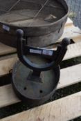 VINTAGE CAST IRON BOOT SCRAPER