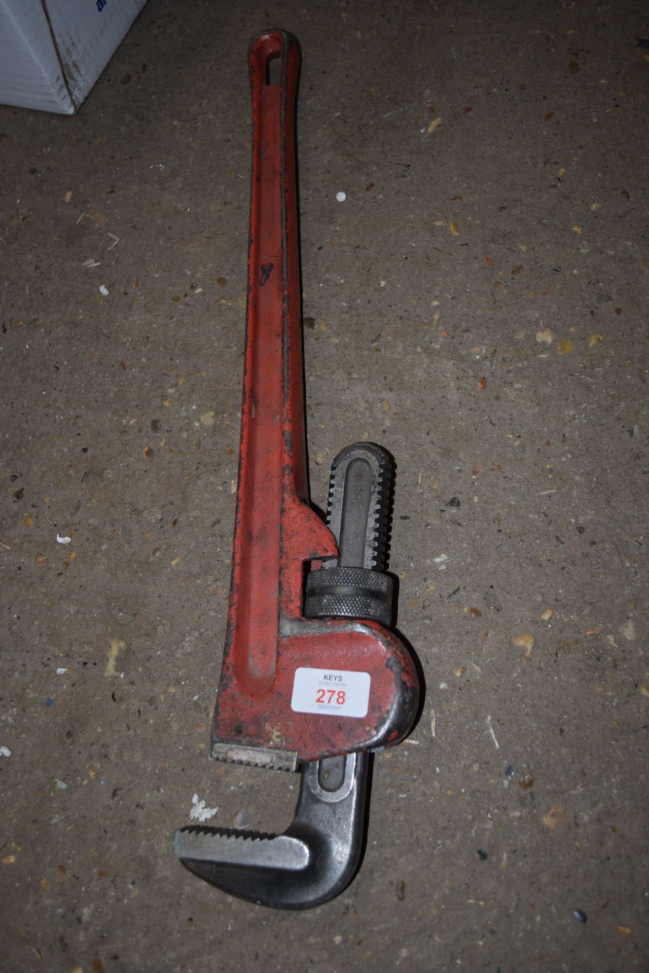 Heavy duty 24"" adjustable pipe wrench