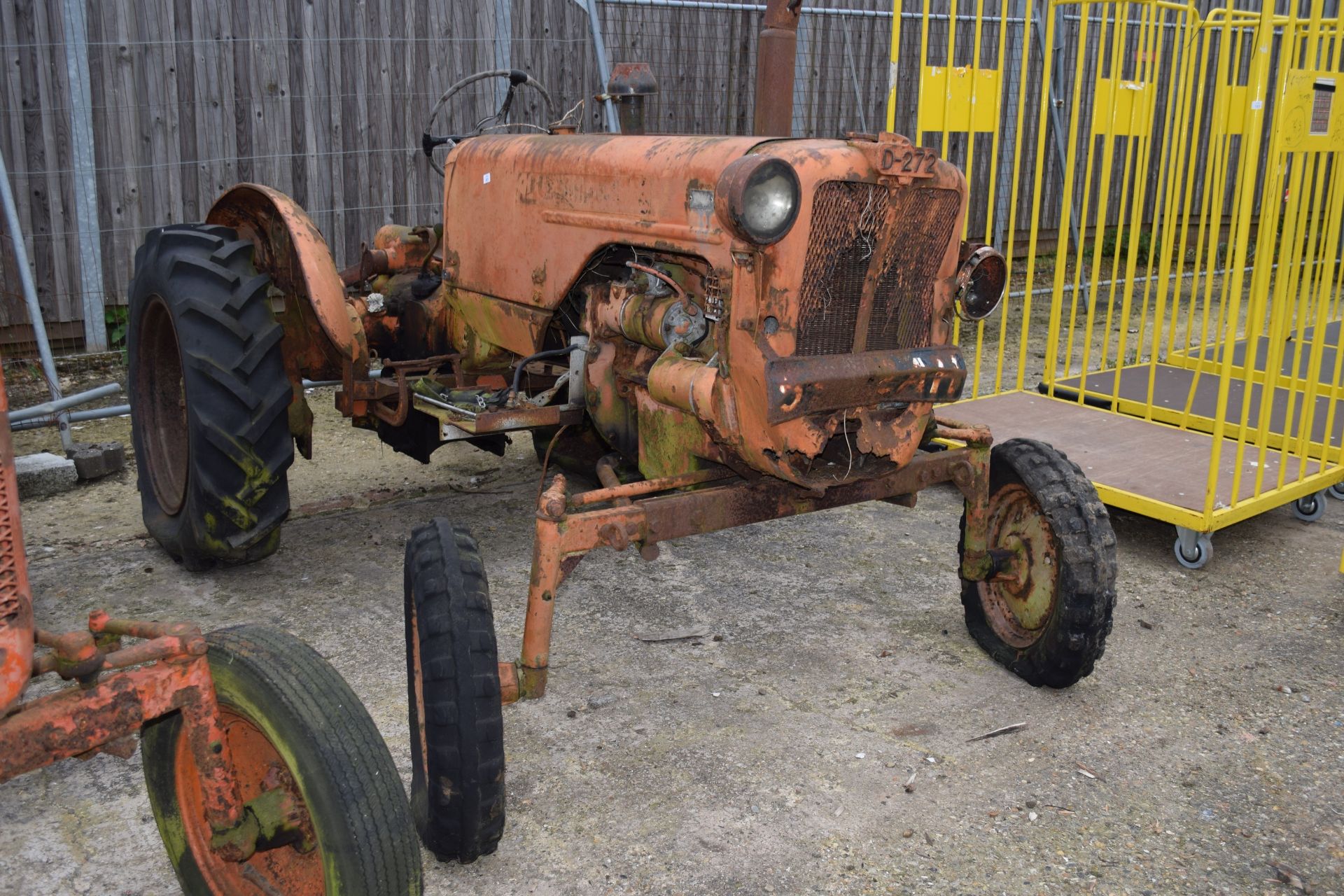 Allis Chalmers D-272 Tractor, barn find for restoration, supplied by JJ Wright, Dereham, Norfolk