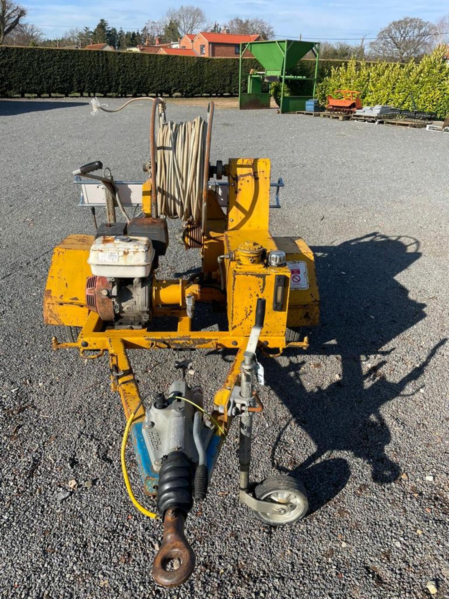Cable drum puller w/hydraulic power pack - Image 2 of 4