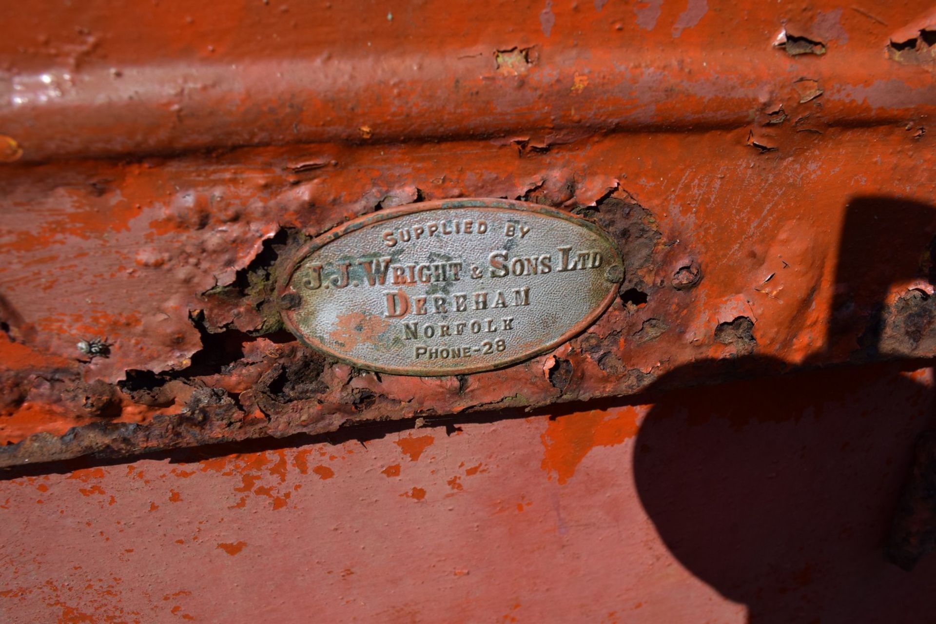 Allis Chalmers D-270 Tractor, barn find for restoration - Image 10 of 11