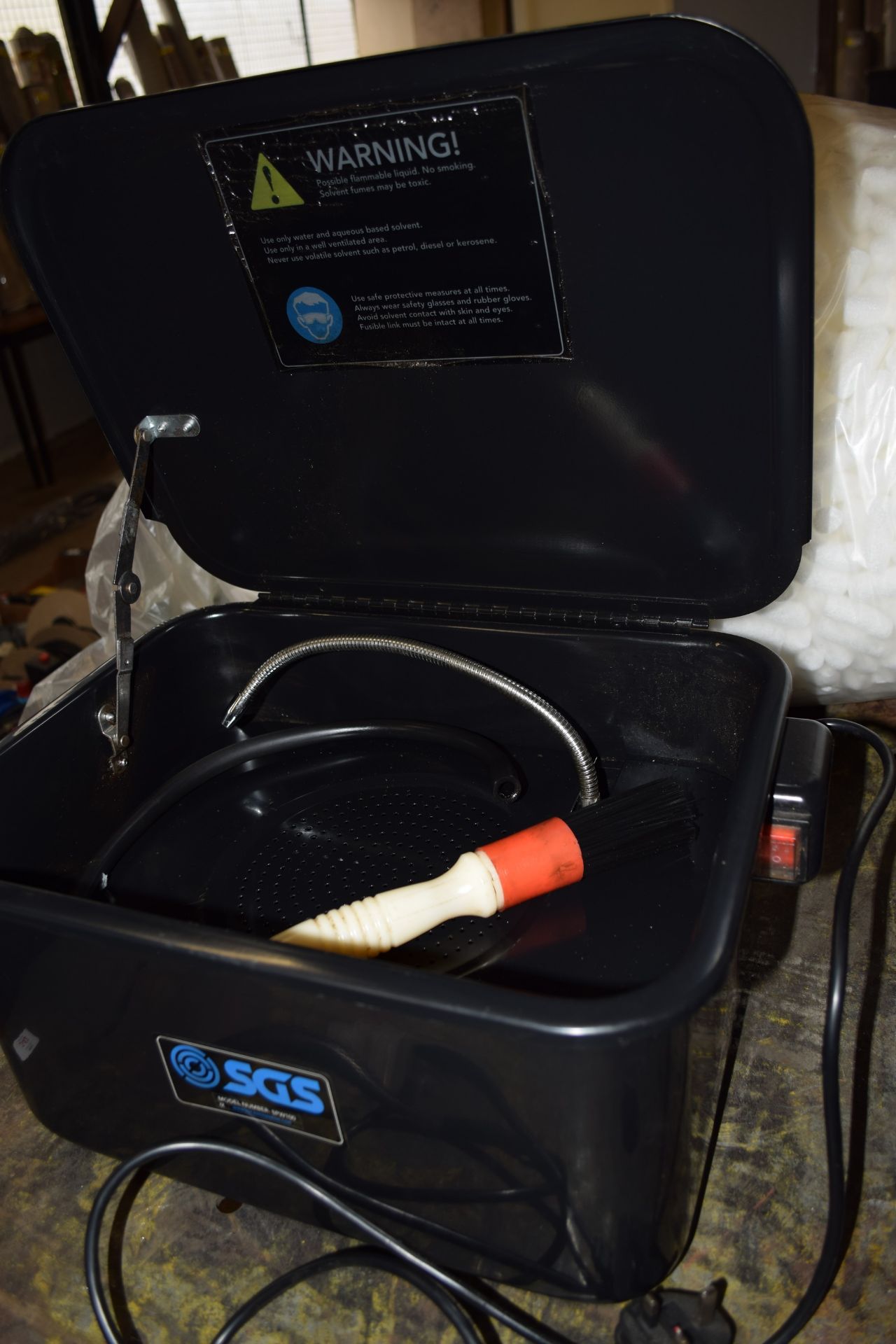 SGS bench-mounted Parts Washer