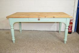 GOOD QUALITY MODERN PINE KITCHEN TABLE WITH PAINTED FRAME AND TURNED LEGS, APPROX 168 X 89CM