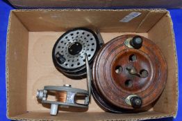 SMALL BOX CONTAINING FISHING REELS, SOME WOODEN